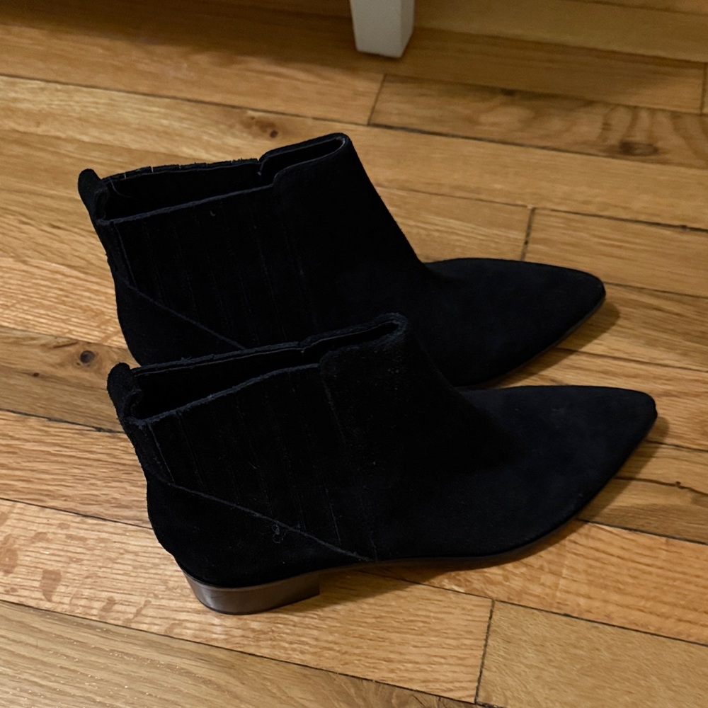 NWT (no box) Marc Fisher Black Suede Booties